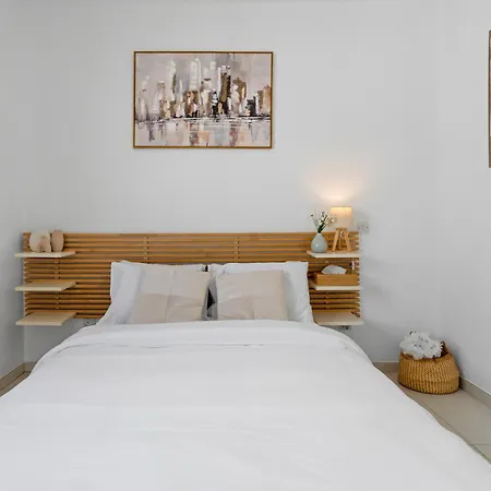 Bright 1 Bedroom With Balcony In Lefkoşa