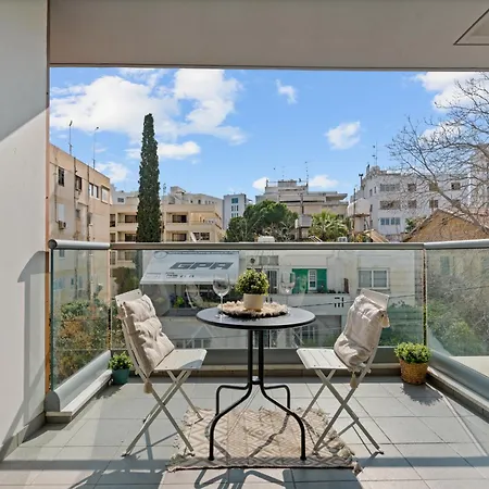 Apartment Bright 1 Bedroom With Balcony In Nikosia